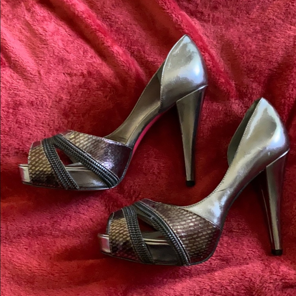 Peep toe heels